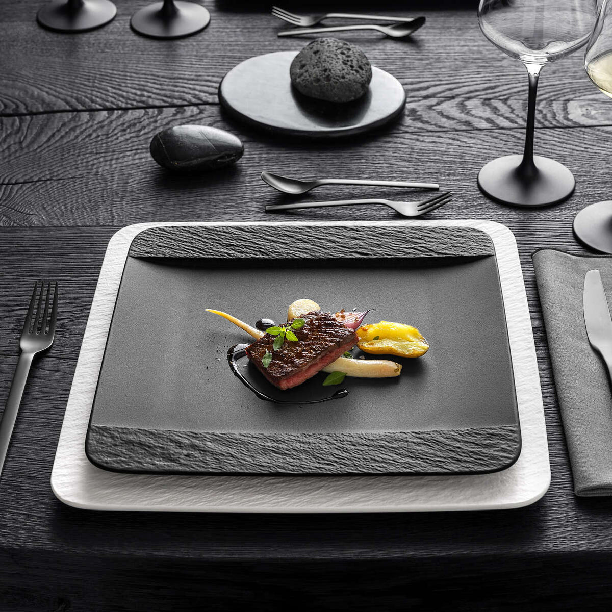 Manufacture Rock Square Flat Plate Black