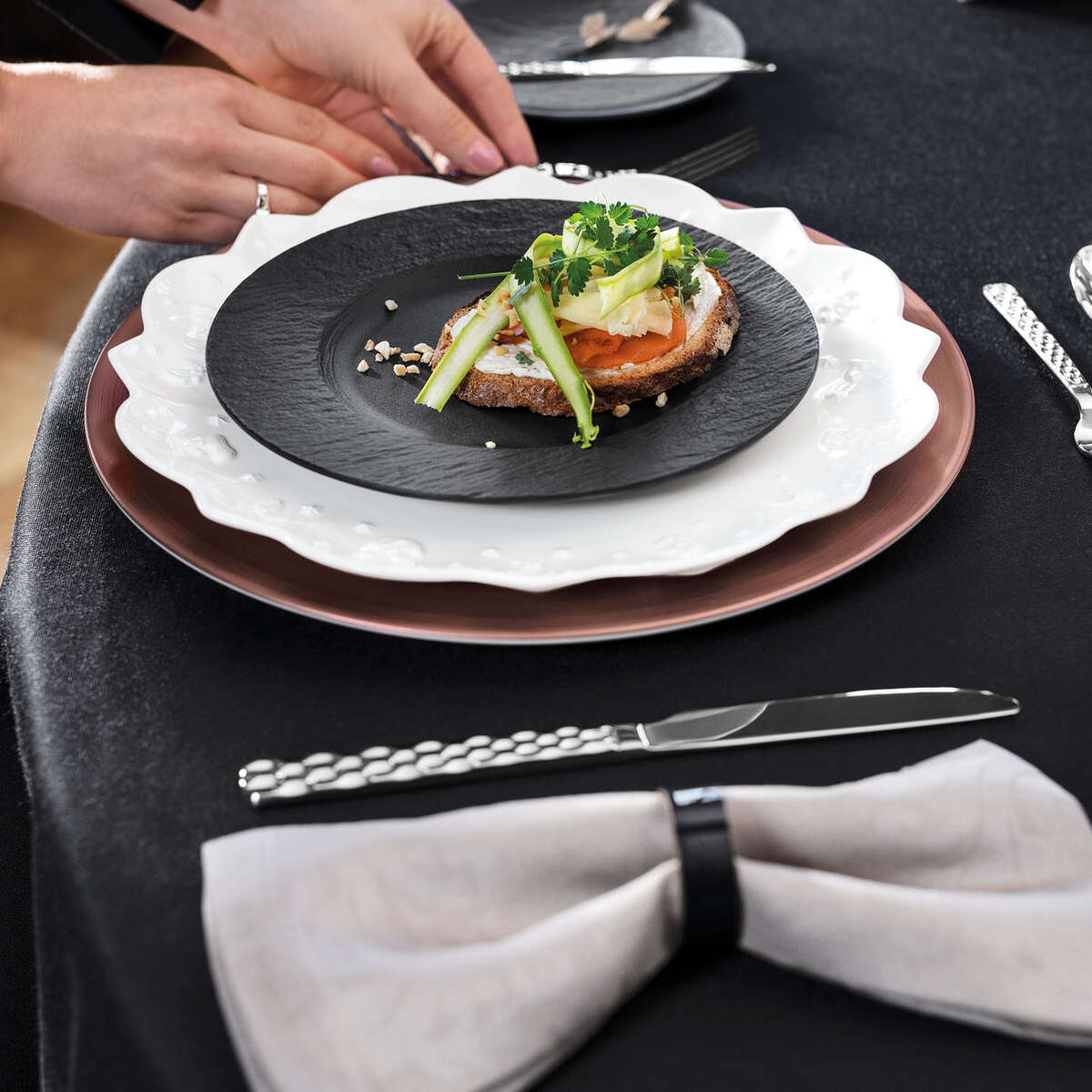 Manufacture Rock Salad Plate Black