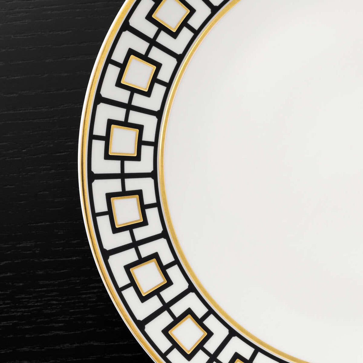 MetroChic Deep Plate