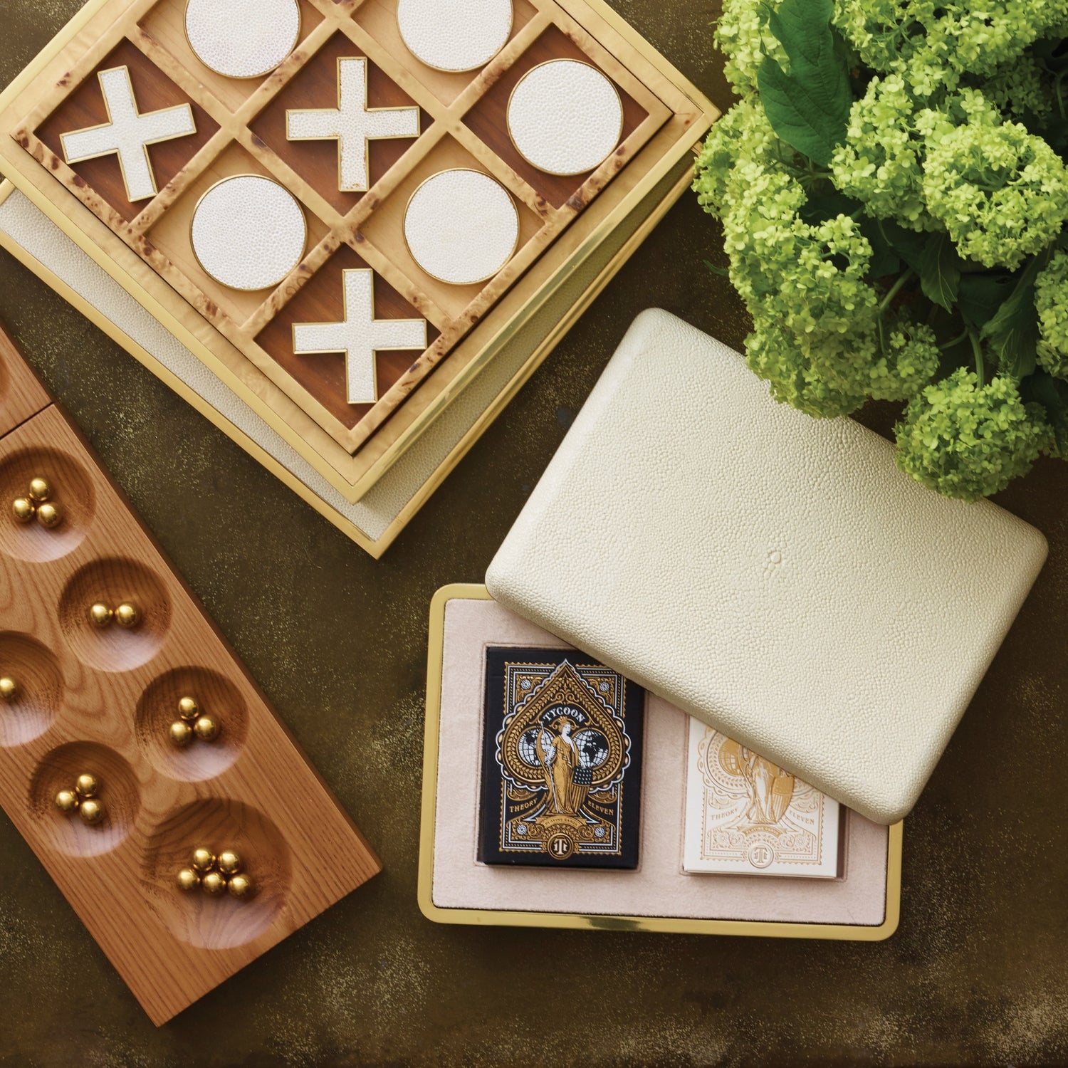 AERIN Shagreen Cream card set