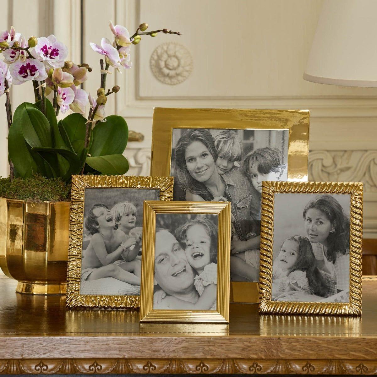 Aerin 5x7 loretta frame