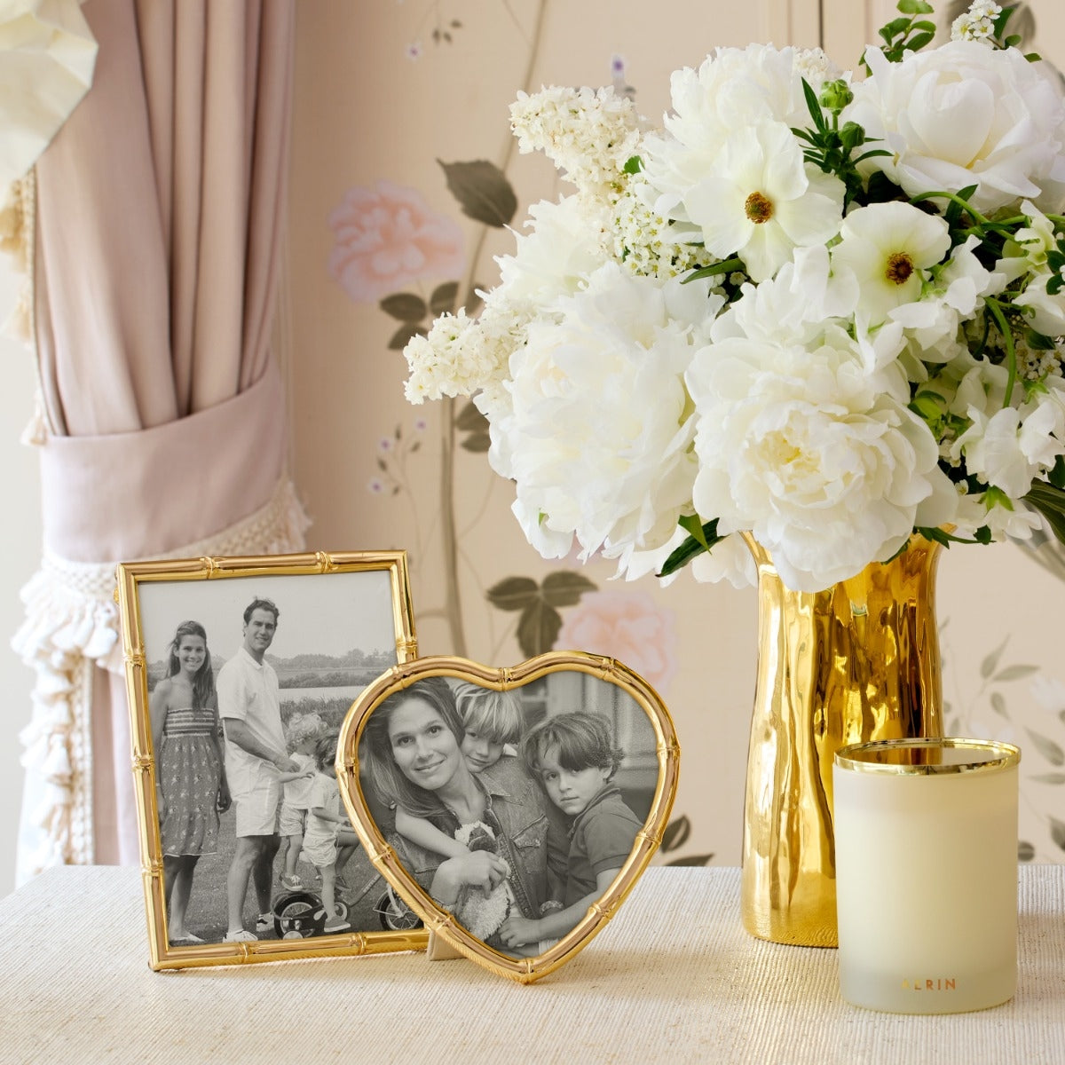 AERIN Ava Bamboo Heart Frame