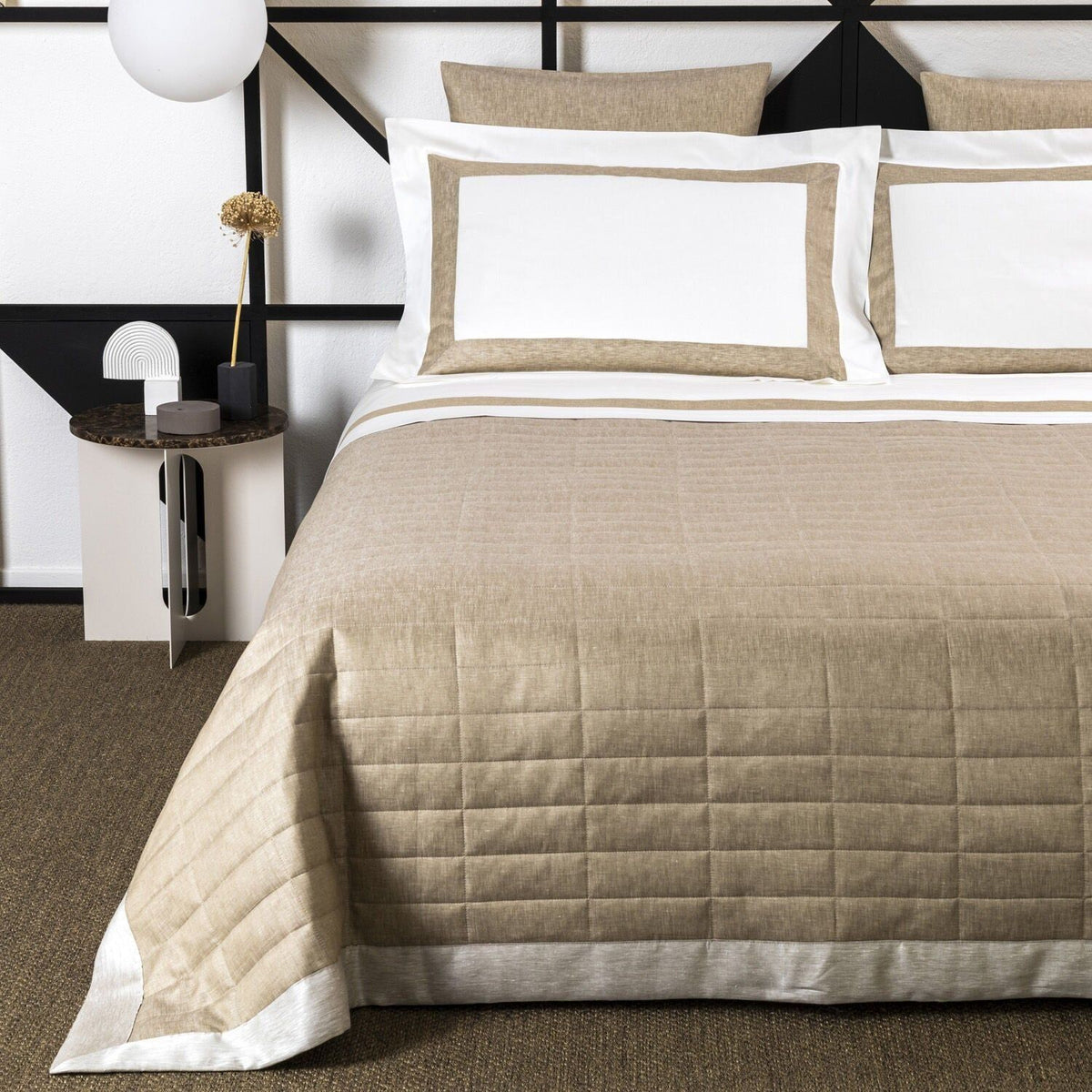 Frette Rectangular Breeze Light Quilt 