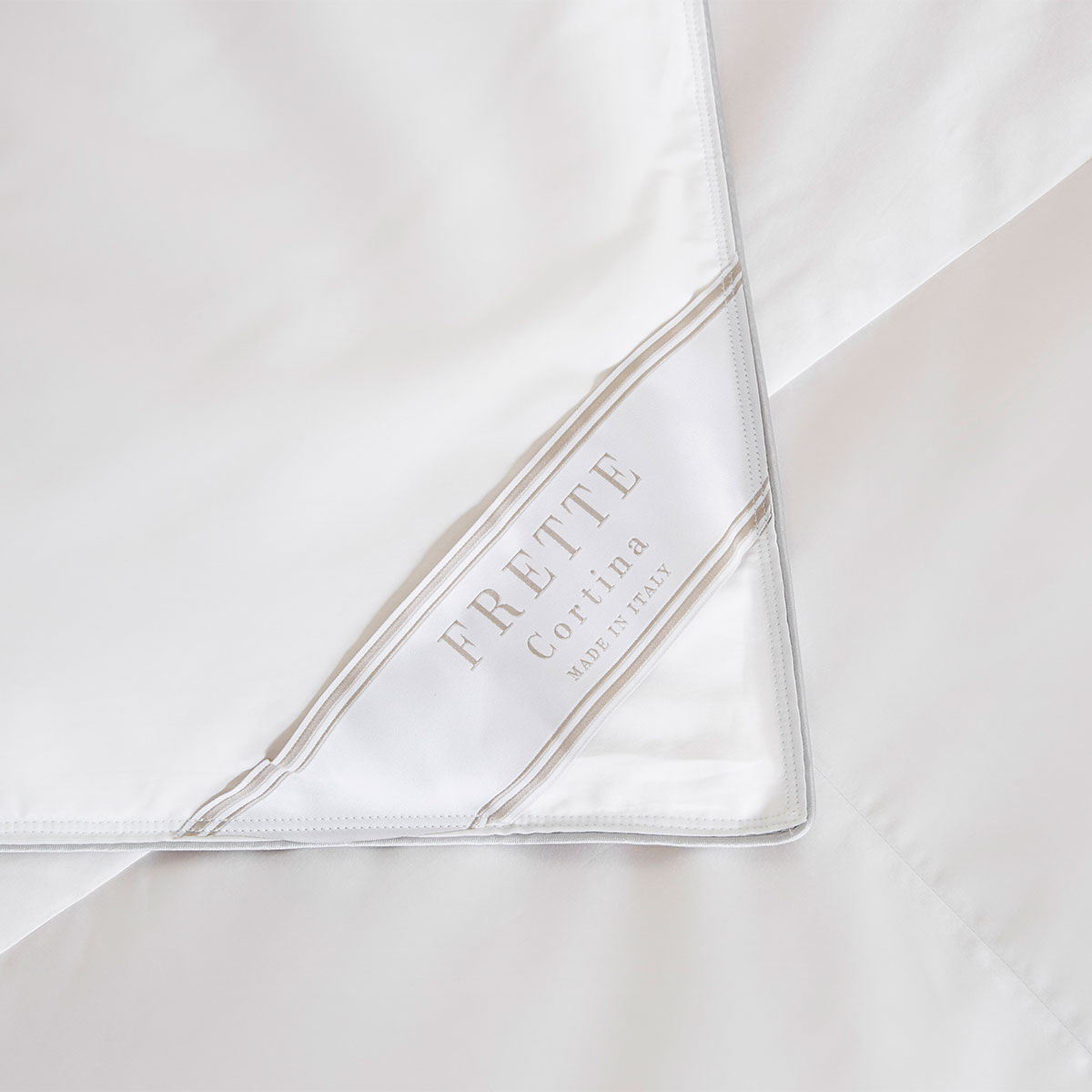 Frette Cortina Medium Duvet Filler 85% Feather 15% Feather