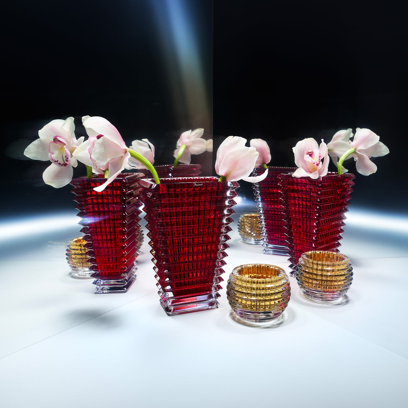 Baccarat Eye vase Red 20cm