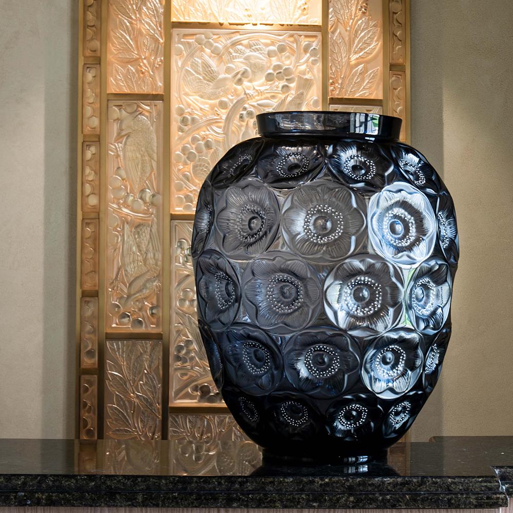 Anemones Grand Vase
