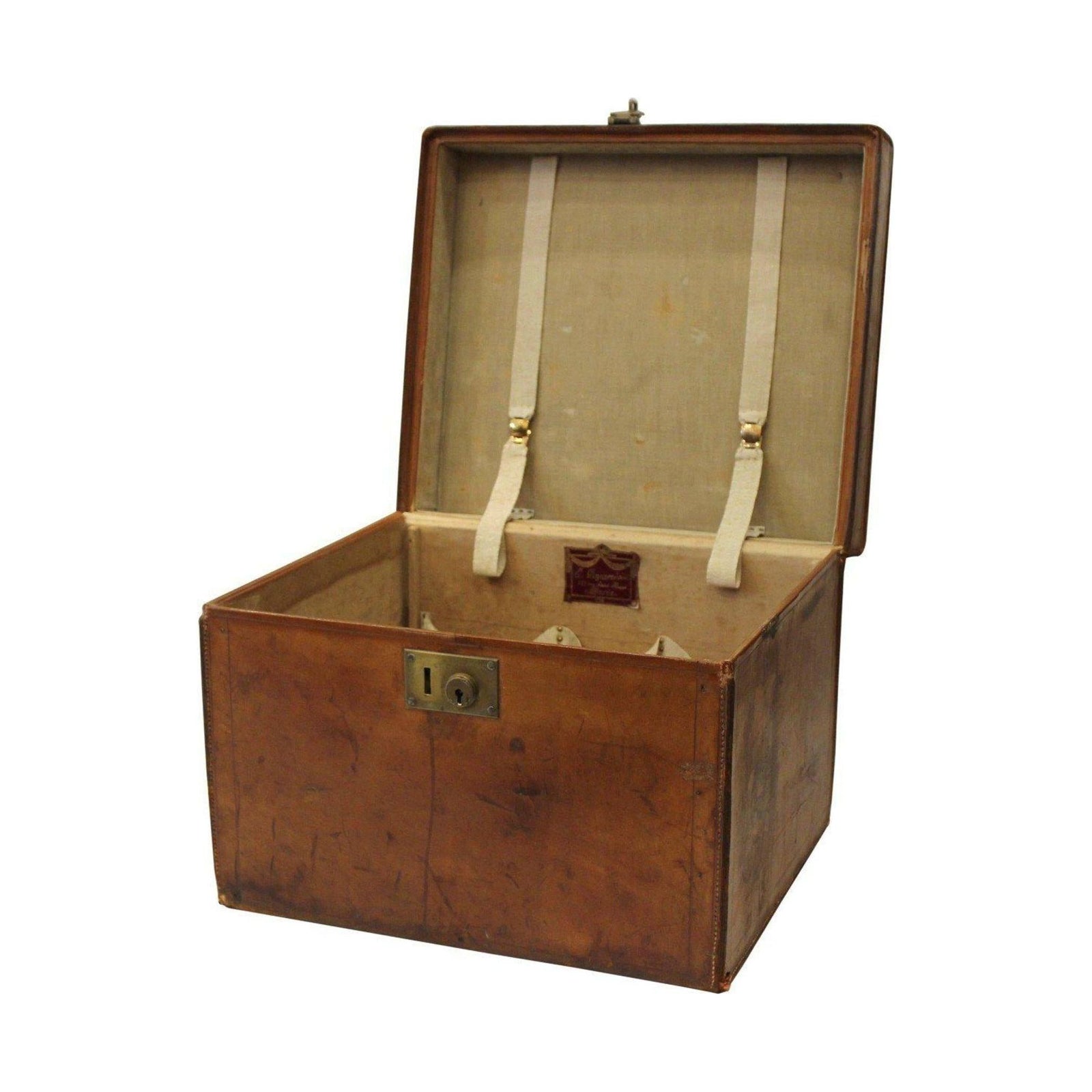 Hat Trunk with RB Initials