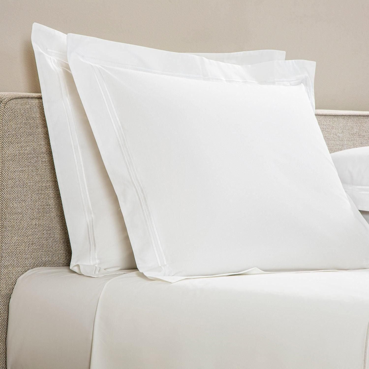 Hotel Classic Standard Pillowcases