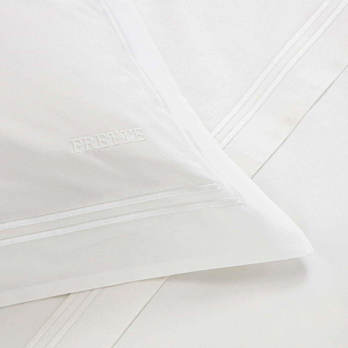 Hotel Classic Standard Pillowcases